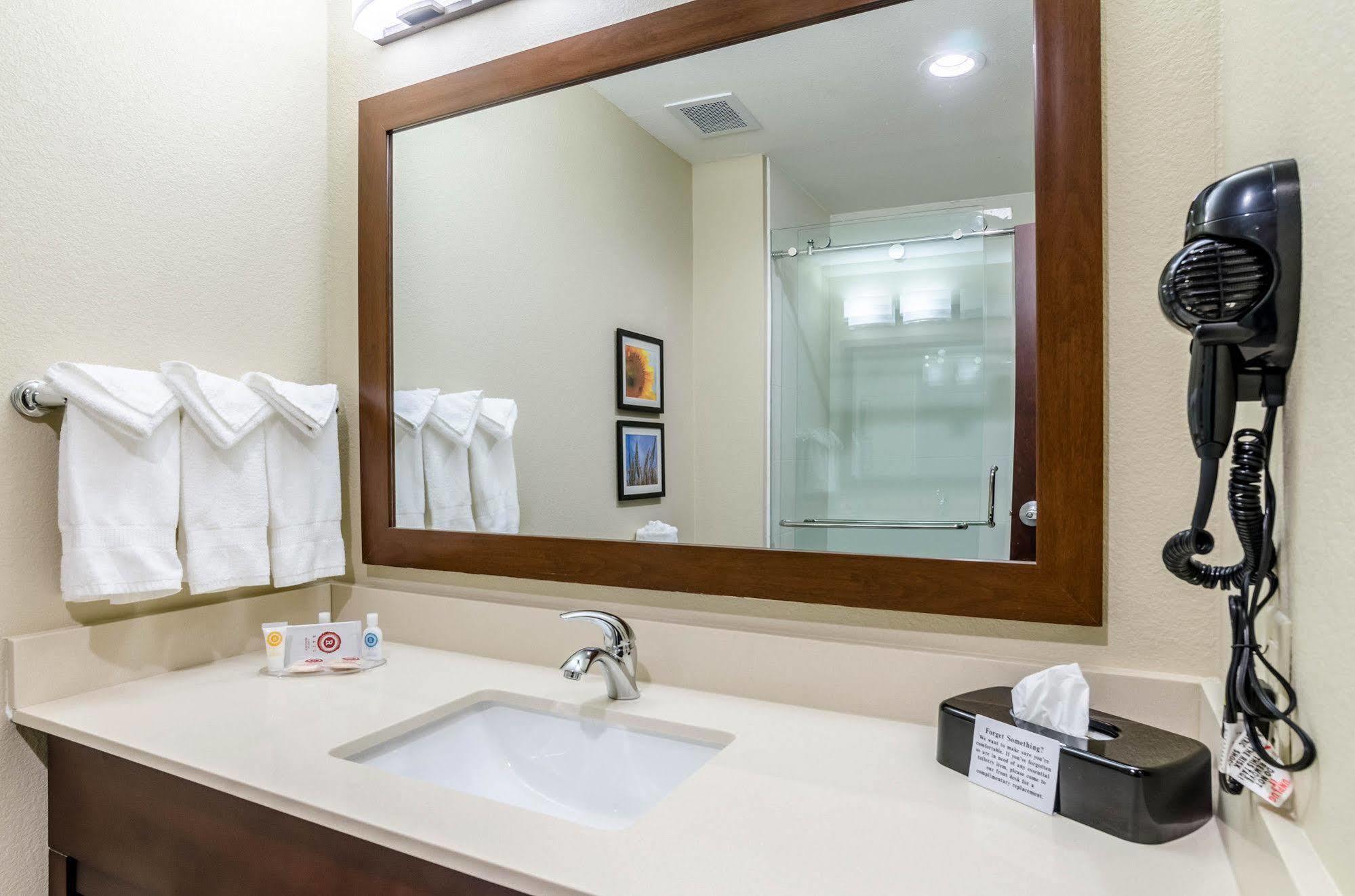Comfort Inn & Suites Огаста Екстер'єр фото