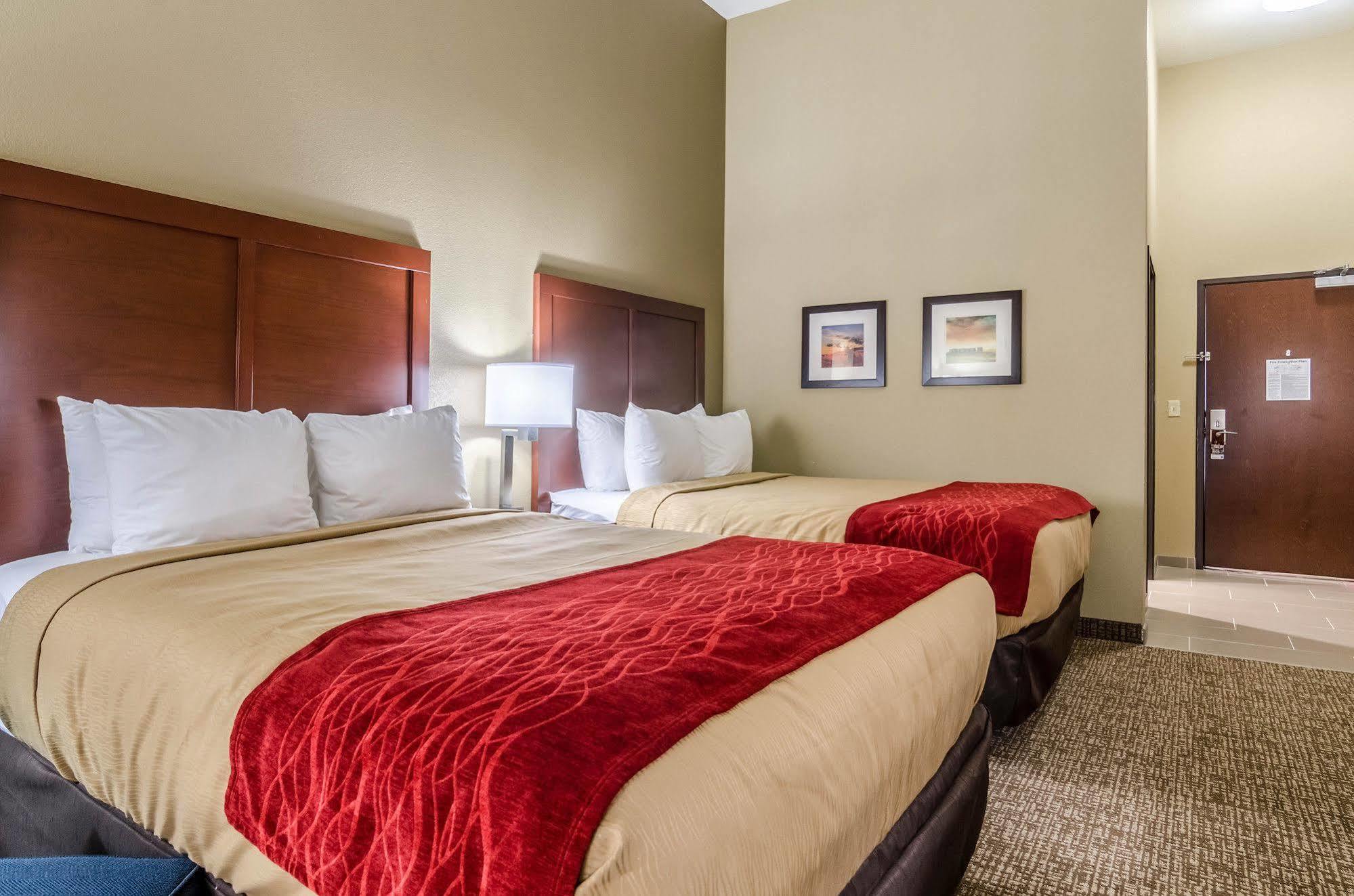 Comfort Inn & Suites Огаста Екстер'єр фото